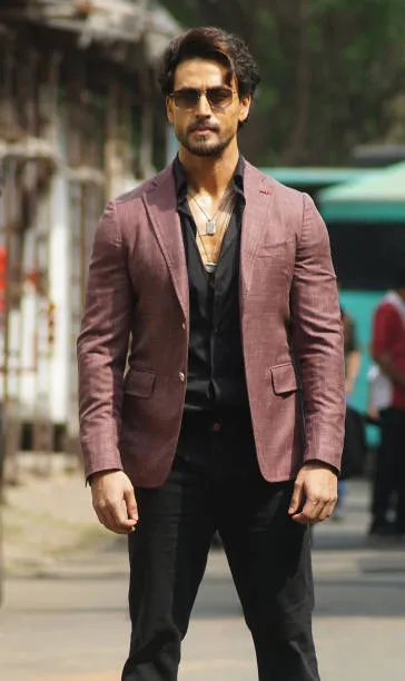 Tiger shroff outfits