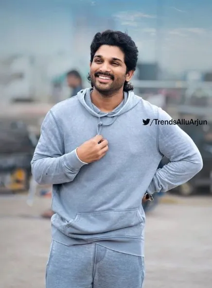 Grey winter outfit by Allu Arjun