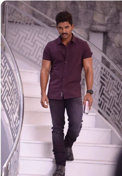 Lavender half sleeves shirt by Allu Arjun