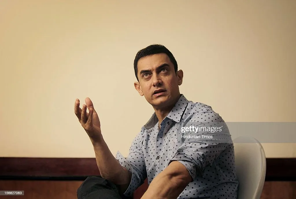 Aamir Khan showing printed shirt outfit