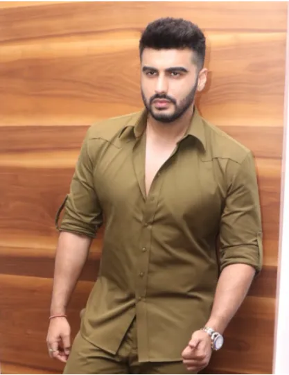 khaki outfit for men