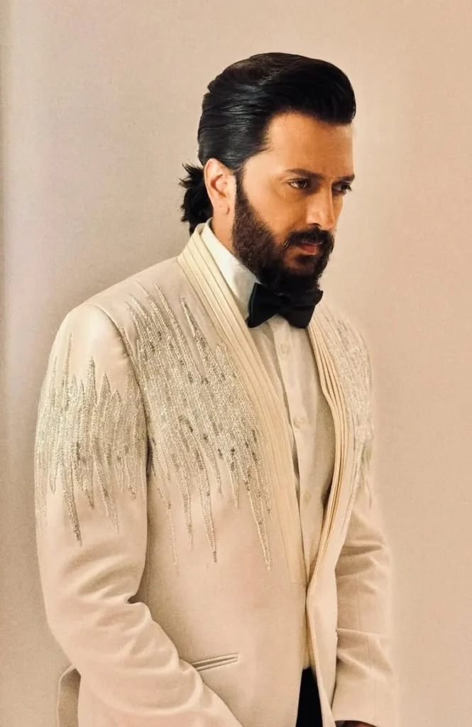Ritesh Deshmukh in blazer for party